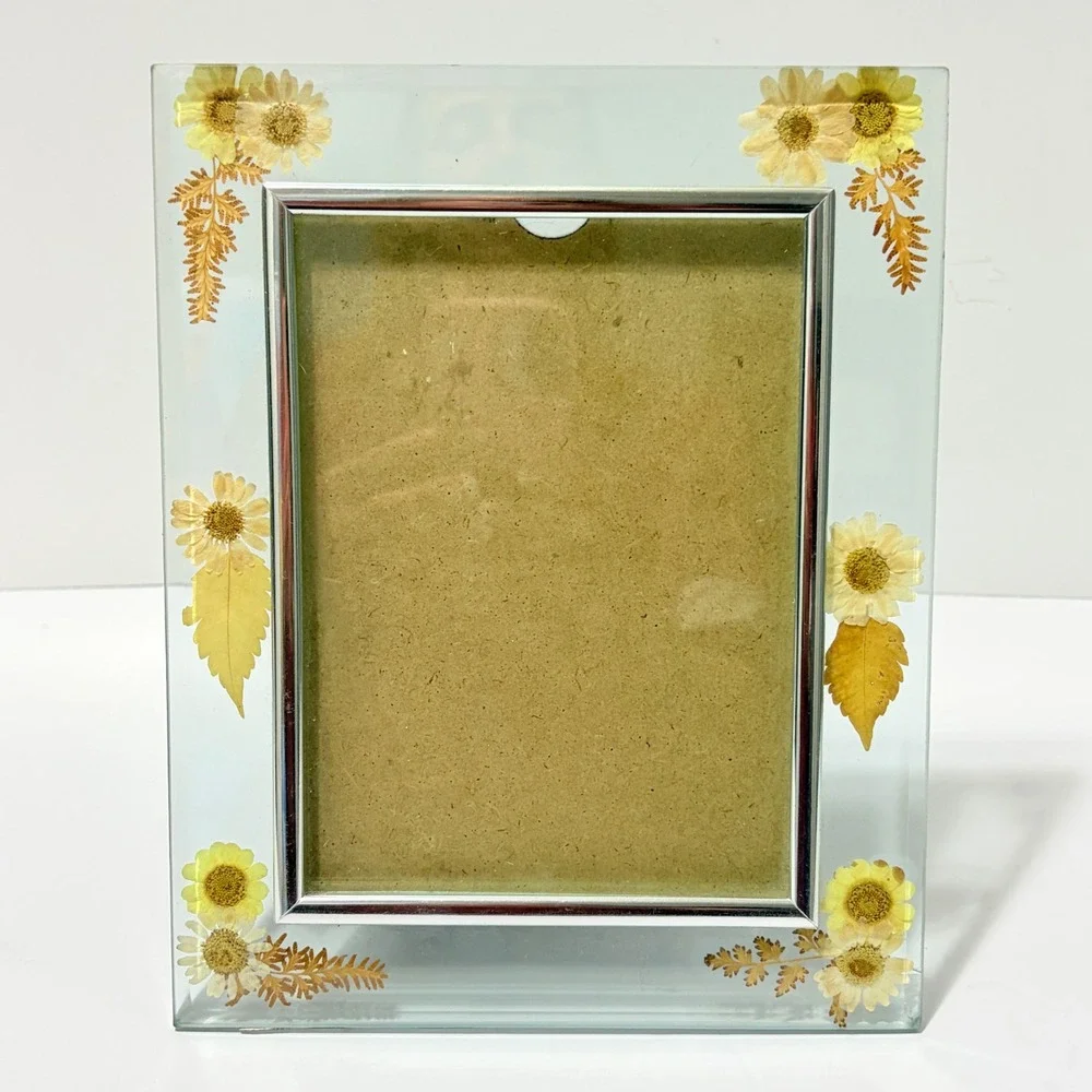 Pressed Flower Glass Photo Frame Yellow Daisy Fern Botanical 4x6 Tabletop Silver - Picture 4 of 16